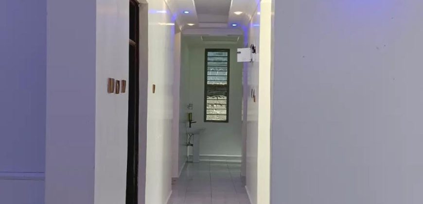5 Br Flat Roof Bungalow