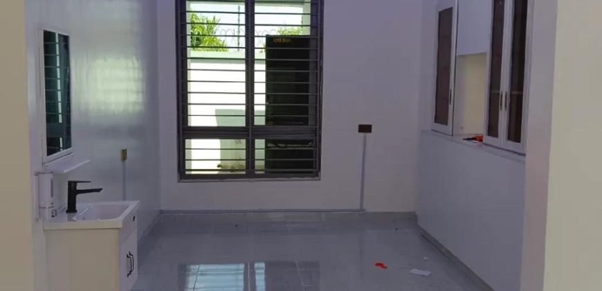 5 Br Flat Roof Bungalow