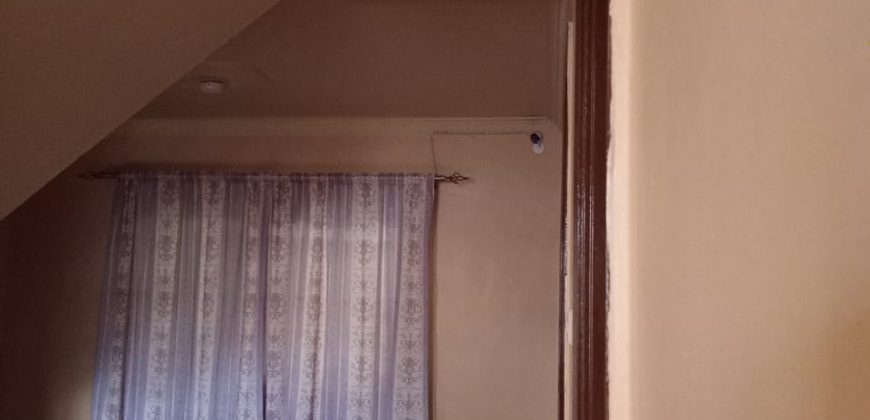 4 Br Maisonette +  TWO, 2Br Units